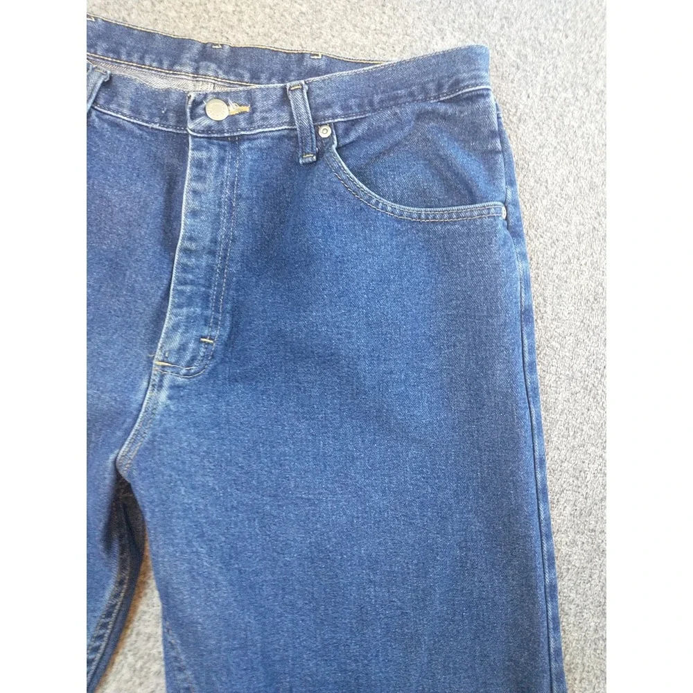 Wrangler Premium Quality Authentic Mens Straight Leg Blue Jean 34x32 Medium Wash
